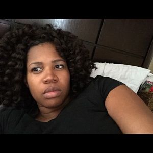 Meet your Posher, Stephanie